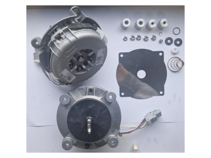 Moteur ( ref plaque 5018080 + 5018057 ) fil connecteur